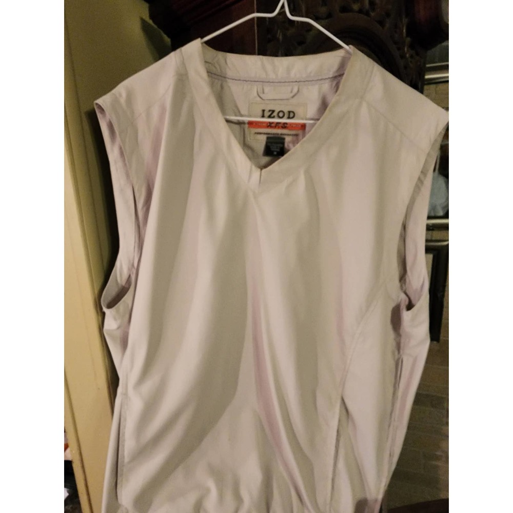 Izod vest